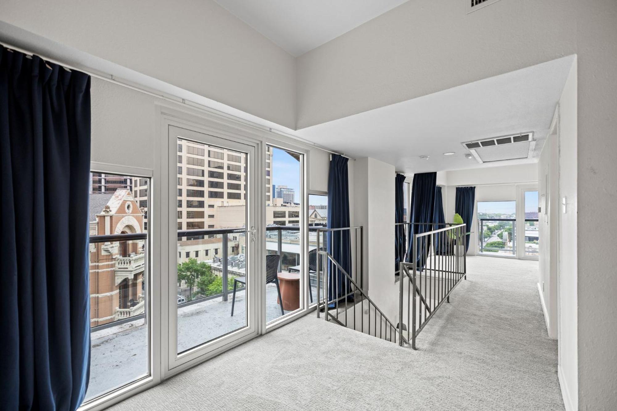Littlefield Lofts, Hosted By Placemakr - 6Th St أوستن الغرفة الصورة