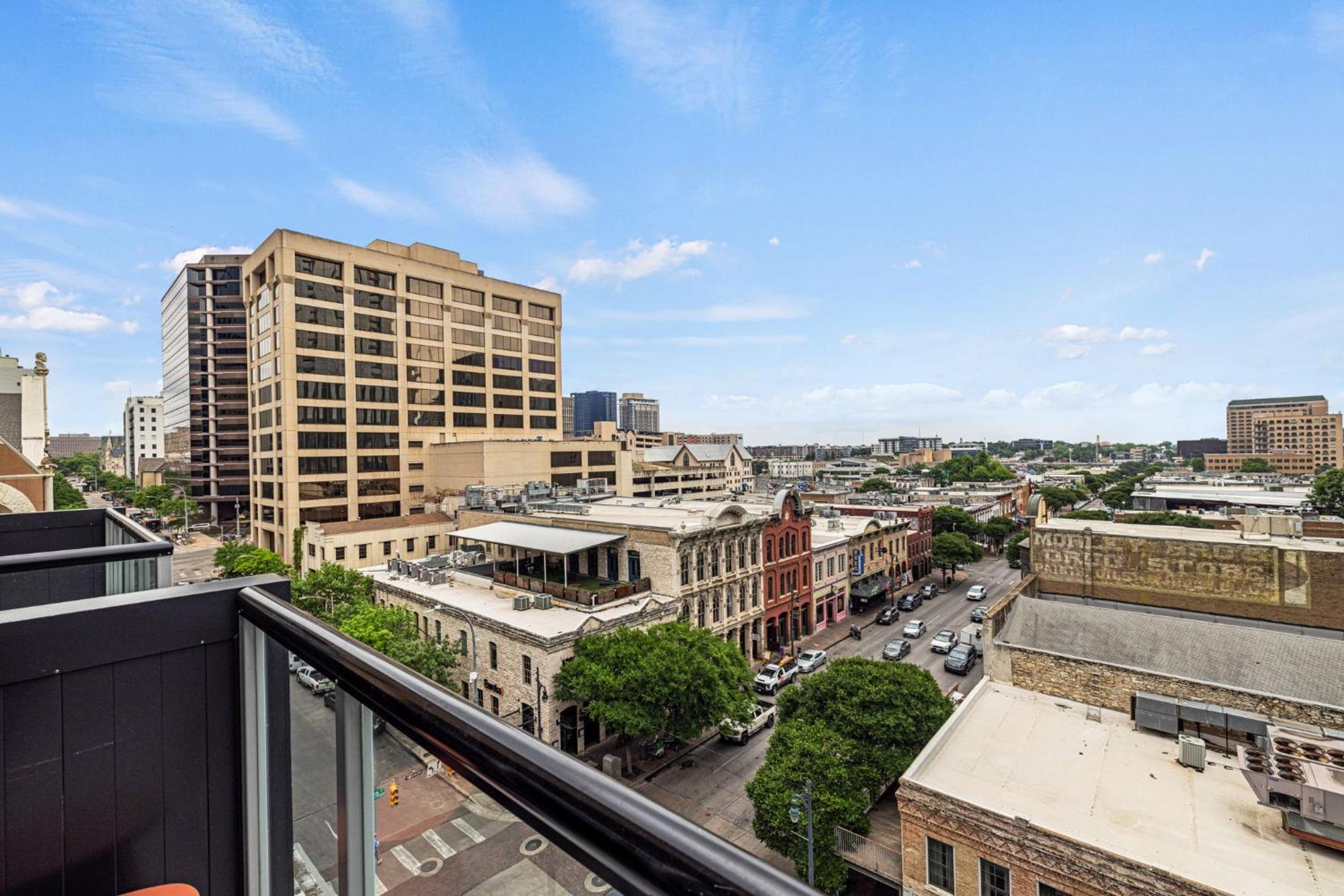 Littlefield Lofts, Hosted By Placemakr - 6Th St أوستن المظهر الخارجي الصورة